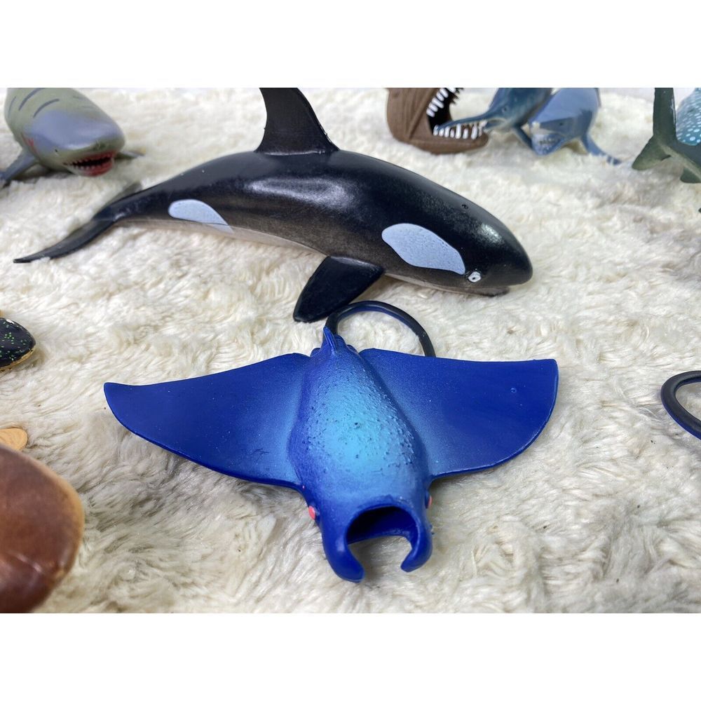 Ocean Animals HUGE Lot Water Pool Play Aquamarine Life Identified HG1 - Picture 8 of 16